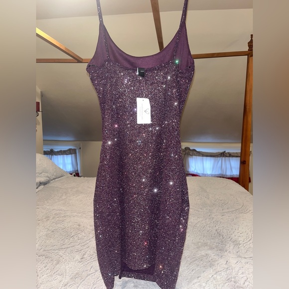 Windsor Shine Through Glitter Mini Dress - Picture 2 of 4